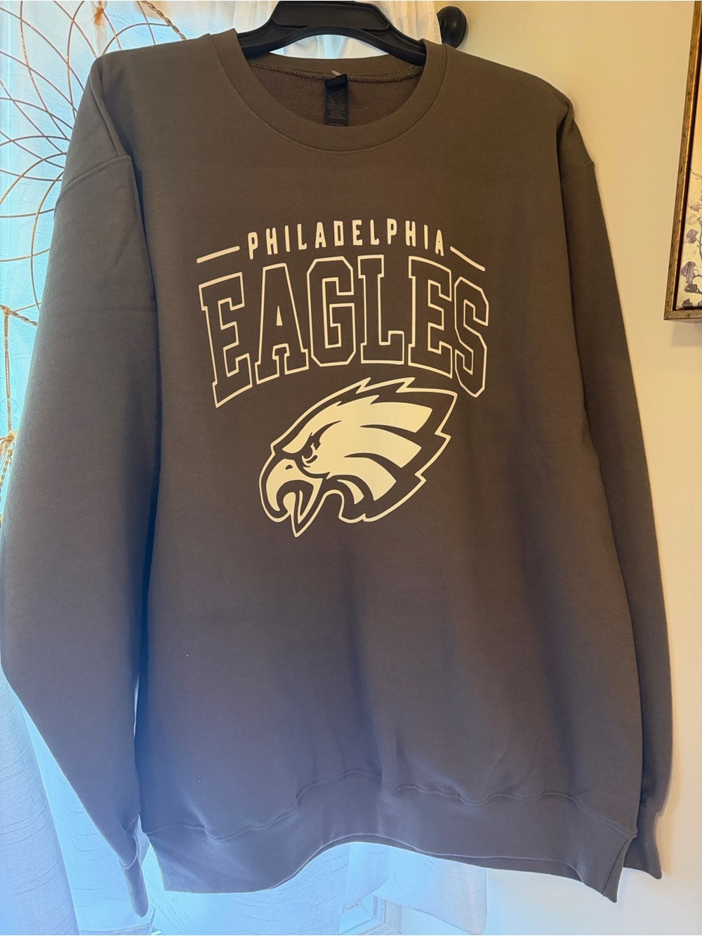 Gildan Philadelphia Eagles Crewneck Sweatshirt - Black with White Logo - Picture 4 of 8